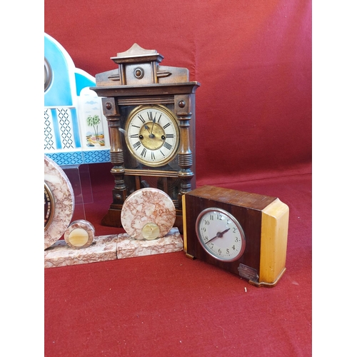 173 - Collection of vintage clocks. A/F