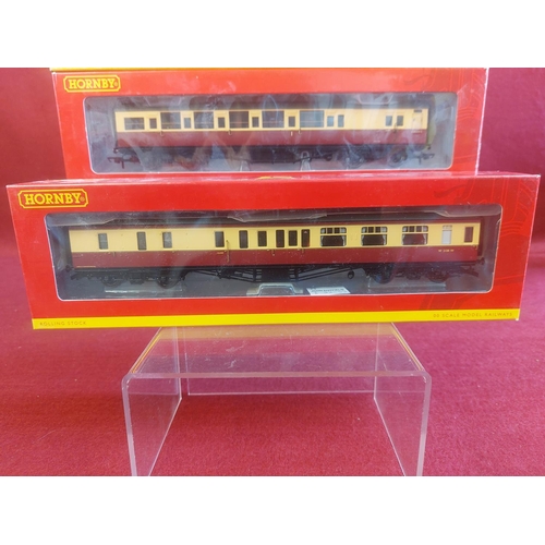 185 - 3 x Mint boxed Hornby 00 gauge various coaches R4348B,R4349B,R4405A.