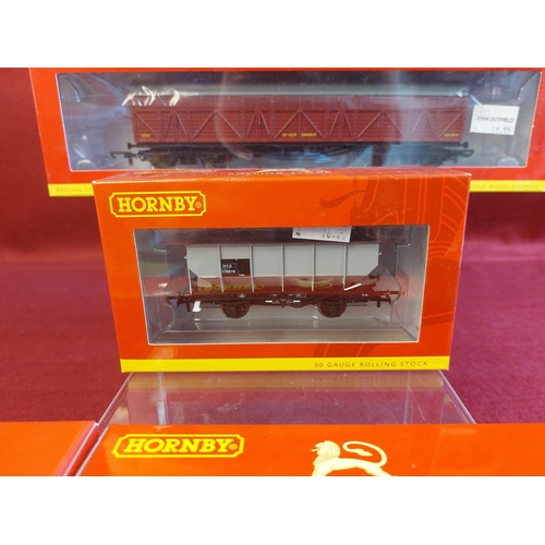 190 - 7 x Mint boxed Hornby 00 gauge Rolling Stock R6843,R6733,R6973,R6822,R6915B,R6920,R6981.