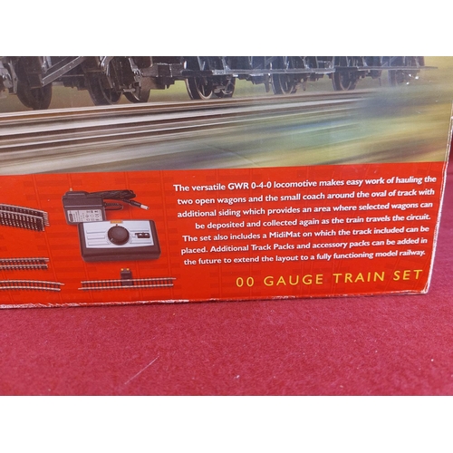 196 - Boxed Hornby 00 gauge GWR Passenger Freight looks unused. R1138