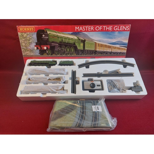 197 - Boxed Hornby 00 gauge Master of The Glens looks unused R1183.