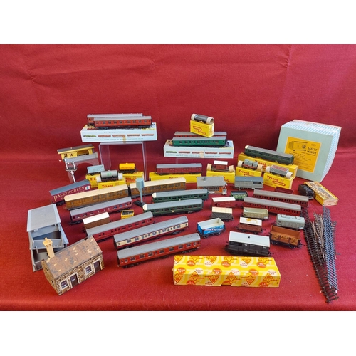 198 - Large collection of mixed mainly Triang TT gauge Rolling Stock, carriages etc.