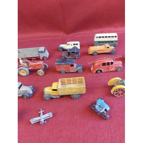 206 - Collection of vintage Dinky Toys 22 in total.