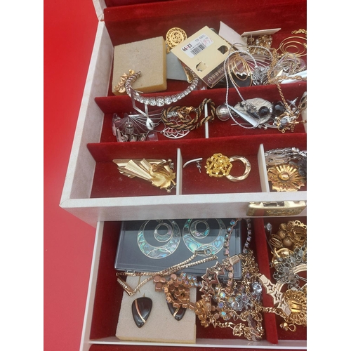 97 - Box of costume jewellery.