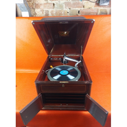 173 - Antique Early 20th Century HMV wind up gramaphone. In need of repair but a great looking piece. As f... 