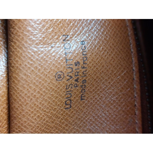 179 - Authentic Louis Vuitton Monogram Nile shoulder bag. Serial number TH 8905. Size approximately width ... 