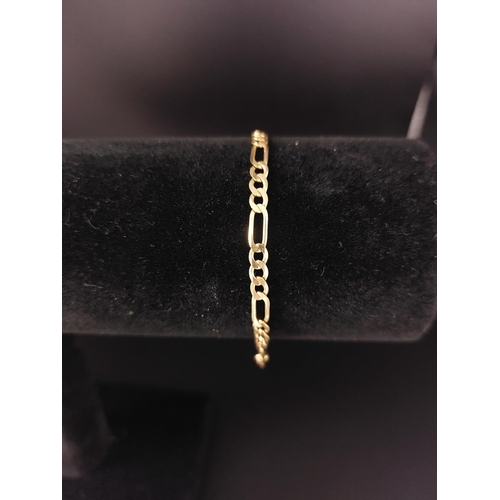 19 - 9ct gold bracelet 3.9 grams