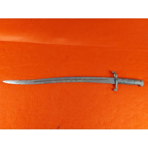 207 - Bayonet, possibly french. Blade length 23