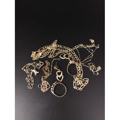 21 - Collection of 9ct gold items (broken jewellery 15.4 grams)