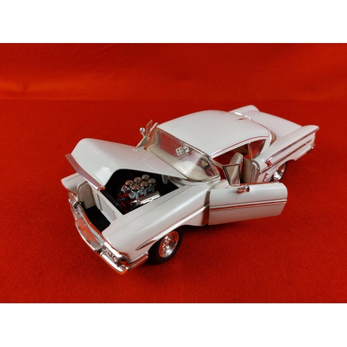 216 - ERTL 1958 American Graffiti Chevrolet Impala. Scale 1:18