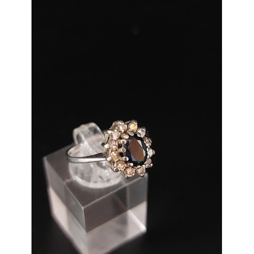 23 - 18ct gold sapphire cluster ring size Q