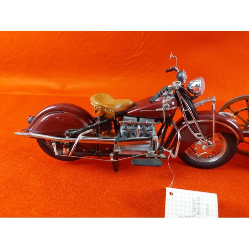 242 - 2 Franklin Mint models 1942 Indian Motorcycle model 442 and Daimler Reitwagen. Scale 1:10.