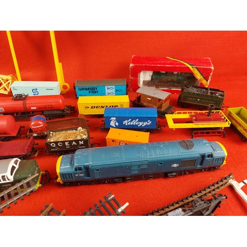 253 - Collection of Hornby OO Guage including engines carriages, rolling stock and track.