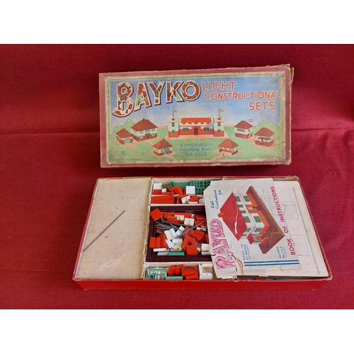 261 - Vintage Bayko Construction set.