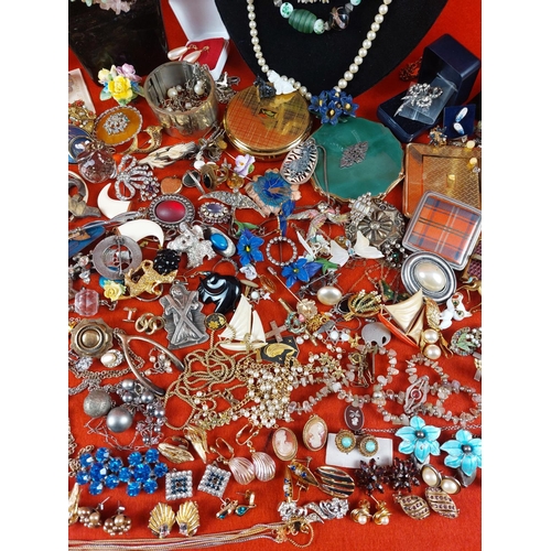 295 - Large collection of vintage costume jewellery