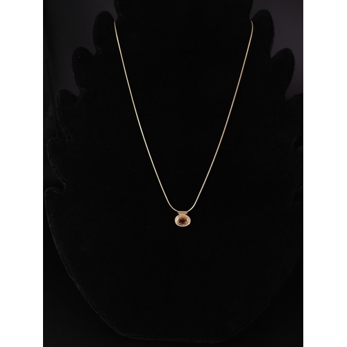 30 - 9ct gold necklace with pendant 3.5 grams