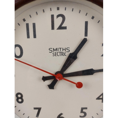 326 - Vintage bakelite Smiths Sectric wall clock.