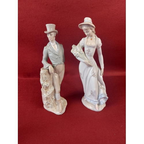 347 - 2 figurines man and woman made in Spain to base 13