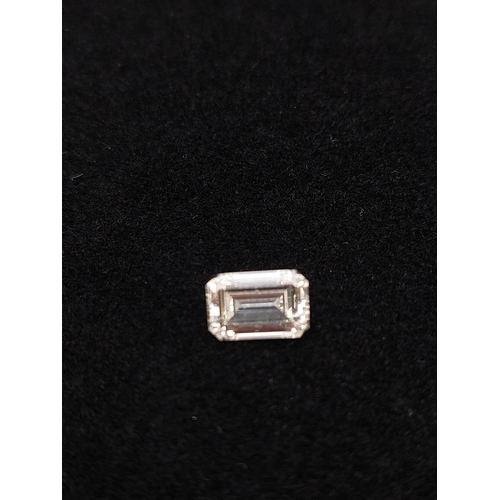 61 - 18ct gold ring setting with loose diamond. Emerald cut diamond 1.58 carat, Colour M, clarity VS2. Di... 