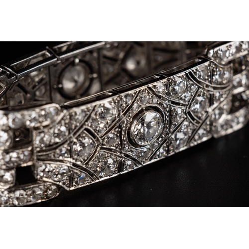 65 - A very beautiful and elegant Art Deco Tiffany & Co London diamond panel bracelet circa 1930's. Set i... 