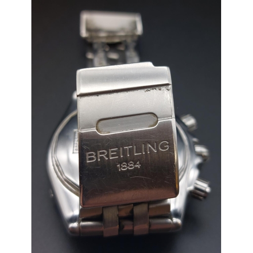 84 - Mens Breitling Blackbird watch with original paperwork and box. Watch in good working order.