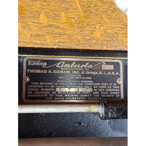 107 - Thomas Edison Amberola BV1 table phonograph in oak case. Winds up and runs but belt will need replac... 