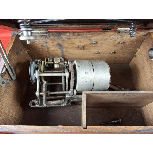 111 - Thomas Edison Triumph model F No. 89974 phonograph. In oak case and original lid. Top section in ver... 