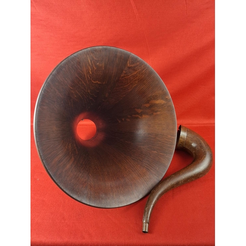 115 - Thomas Edison wooden gramophone / phonograph horn and neck. Good condition for its age. As pictured