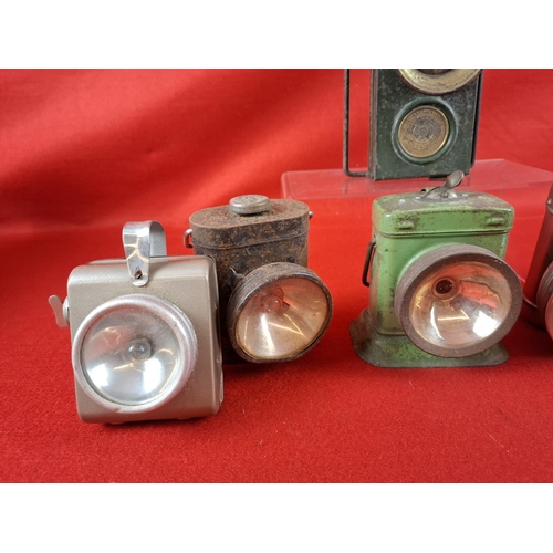 171 - Collection of 7 bicycle lights including rare early Ever Ready