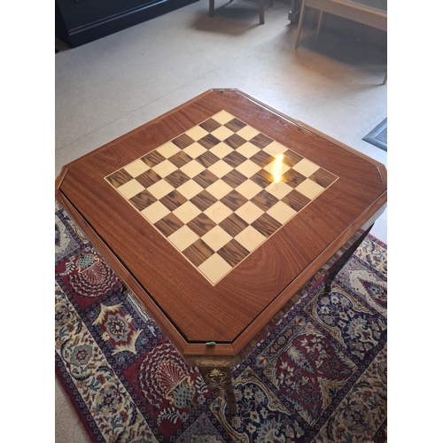 292 - Italian inlaid Sorrento multi games table. Remove the top to reveal the games table. Backgammon, Che... 