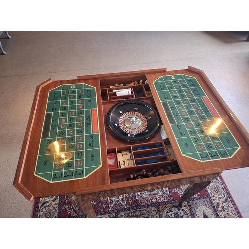 292 - Italian inlaid Sorrento multi games table. Remove the top to reveal the games table. Backgammon, Che... 