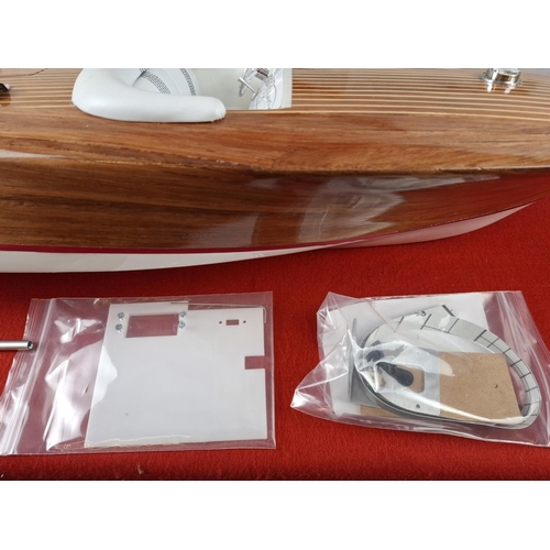 298 - Equipage Riviera RC speed boat brand new in original box never been used. Stunning looking model. 32... 