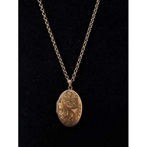 30 - 9ct gold necklace with 9ct gold locket 8.4 grams