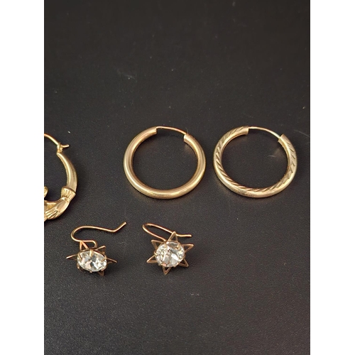 32 - 3 pairs of 9ct gold earrings 3.1 grams