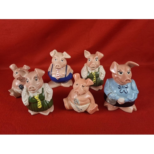 358 - 5 NatWest pigs money boxes (Wade)