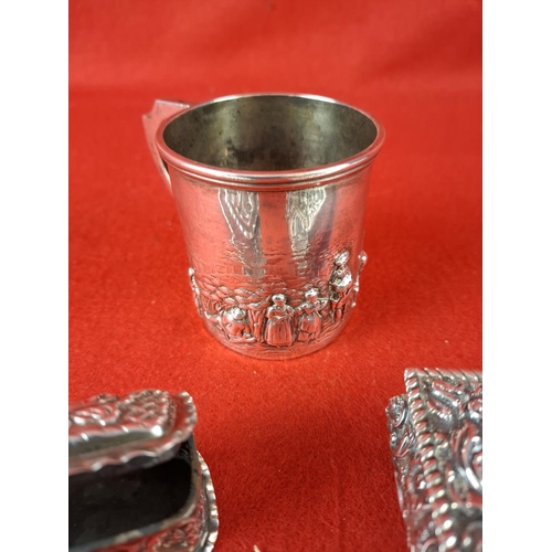 72 - Silver hallmarked items 2 boxes & decorative chalice. All Chester hallmarked Chalice dated 1907, tri... 