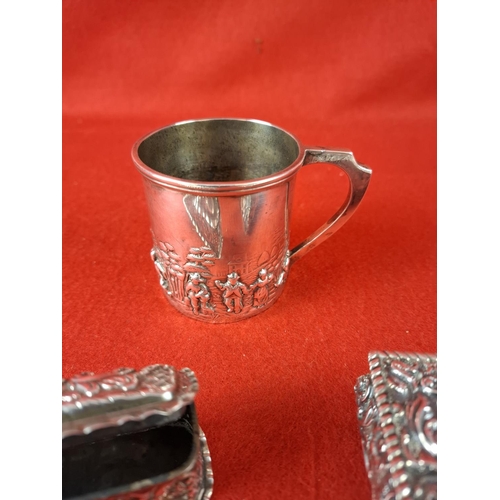 72 - Silver hallmarked items 2 boxes & decorative chalice. All Chester hallmarked Chalice dated 1907, tri... 