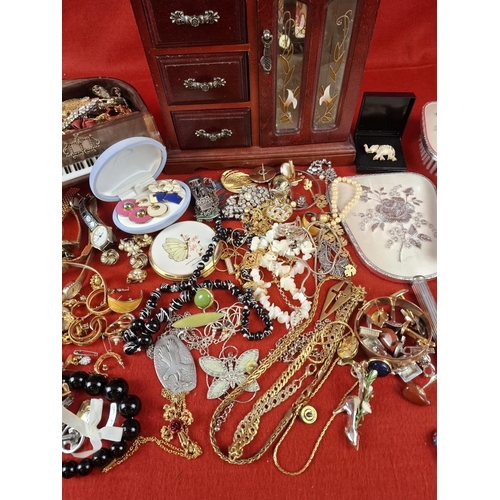 73 - Large collection of mixed costume jewellery