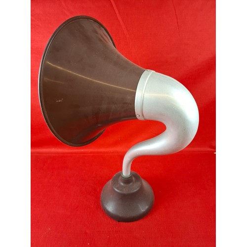 118 - Rare 1920'2 Bakelite and aluminium horn speaker by B T-H (British Tompson Houston) circa 1920's. Hei... 