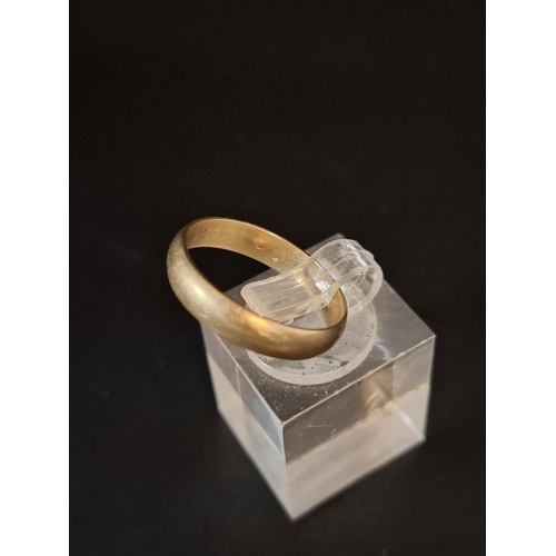 12 - 9ct gold wedding band 2.4 grams