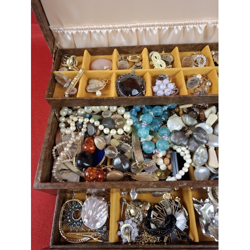 120 - Collection of costume jewellery in box