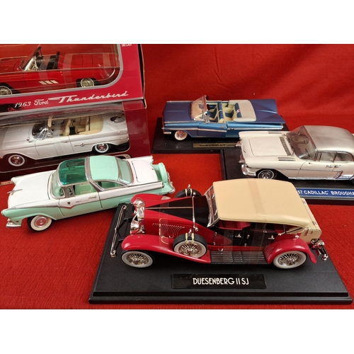 235 - Collection of 1:18 scale die cast vintage US cars some boxed.