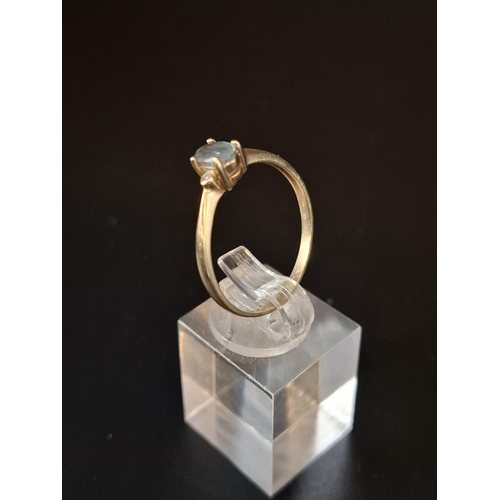 24 - 9ct gold ladies ring size V 1.9 grams