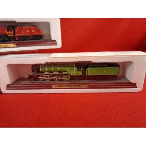 240 - 3 x Collectable model locomotives / trains