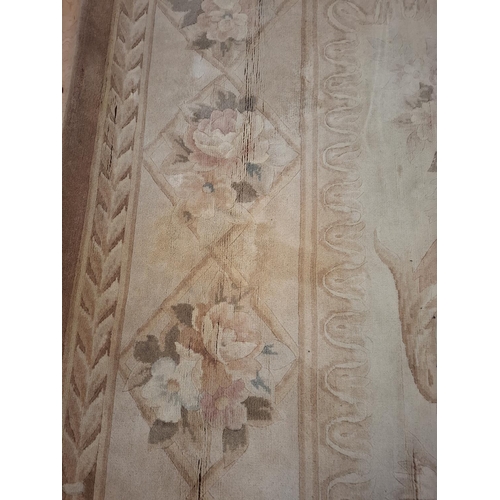 298 - Large high quality wool rug with attractive design 119