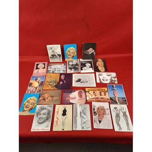 362 - Collection of Marylin Munroe postcards