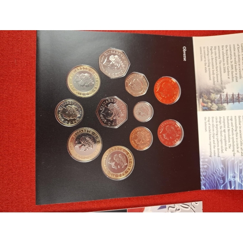 99 - 2009 Royal Mint brilliant Uncirculated Decimal Coin Collection including rare 