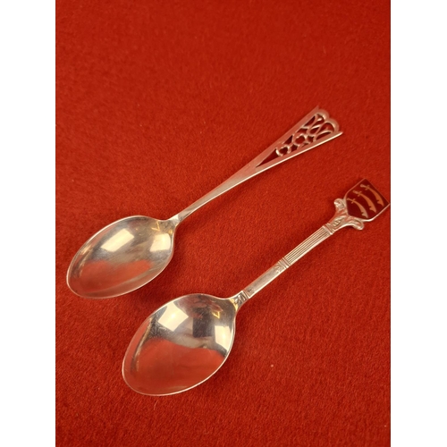 139 - 2x Silver hallmarked spoons weight 22 grams