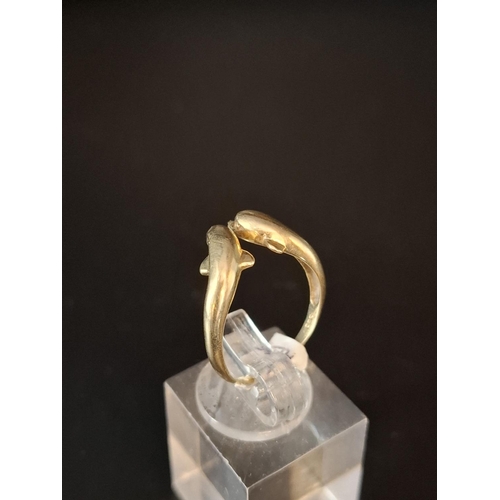 16 - 14 ct gold dolphin ring 2.4 grams size K