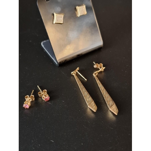 27 - 3 x 9ct gold earrings 2.3 grams